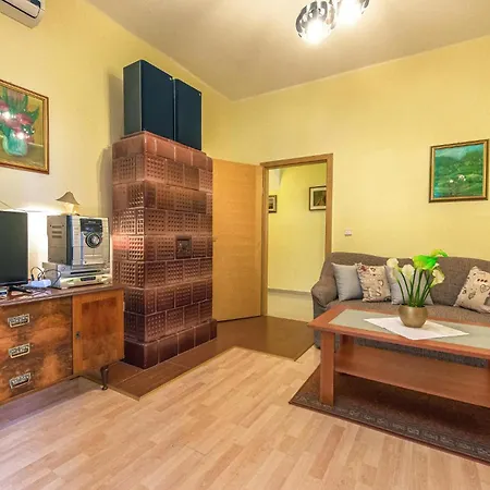 4 Bedroom Pet Friendly In Holiday home Ugljan